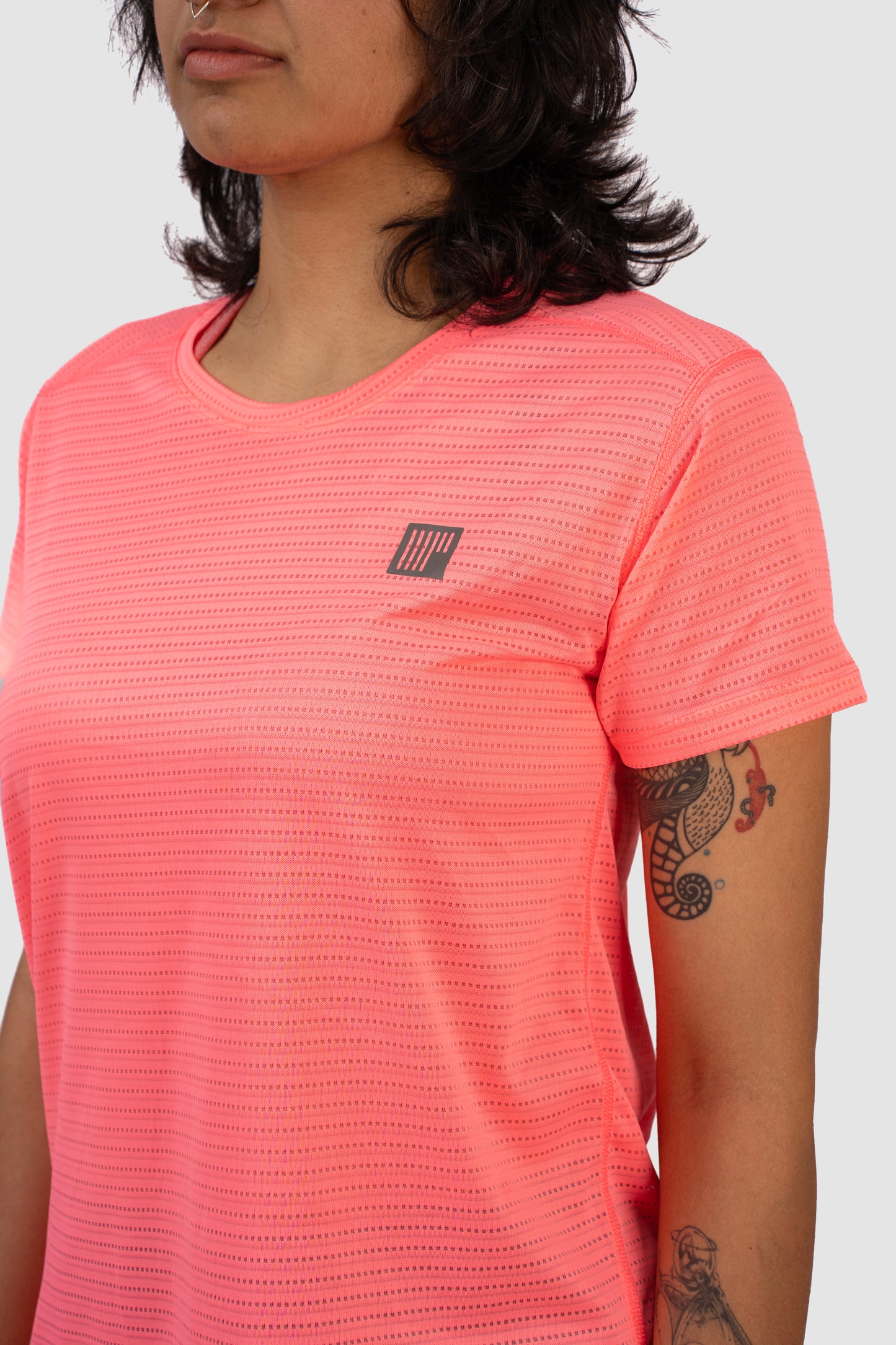 Women endurance tee