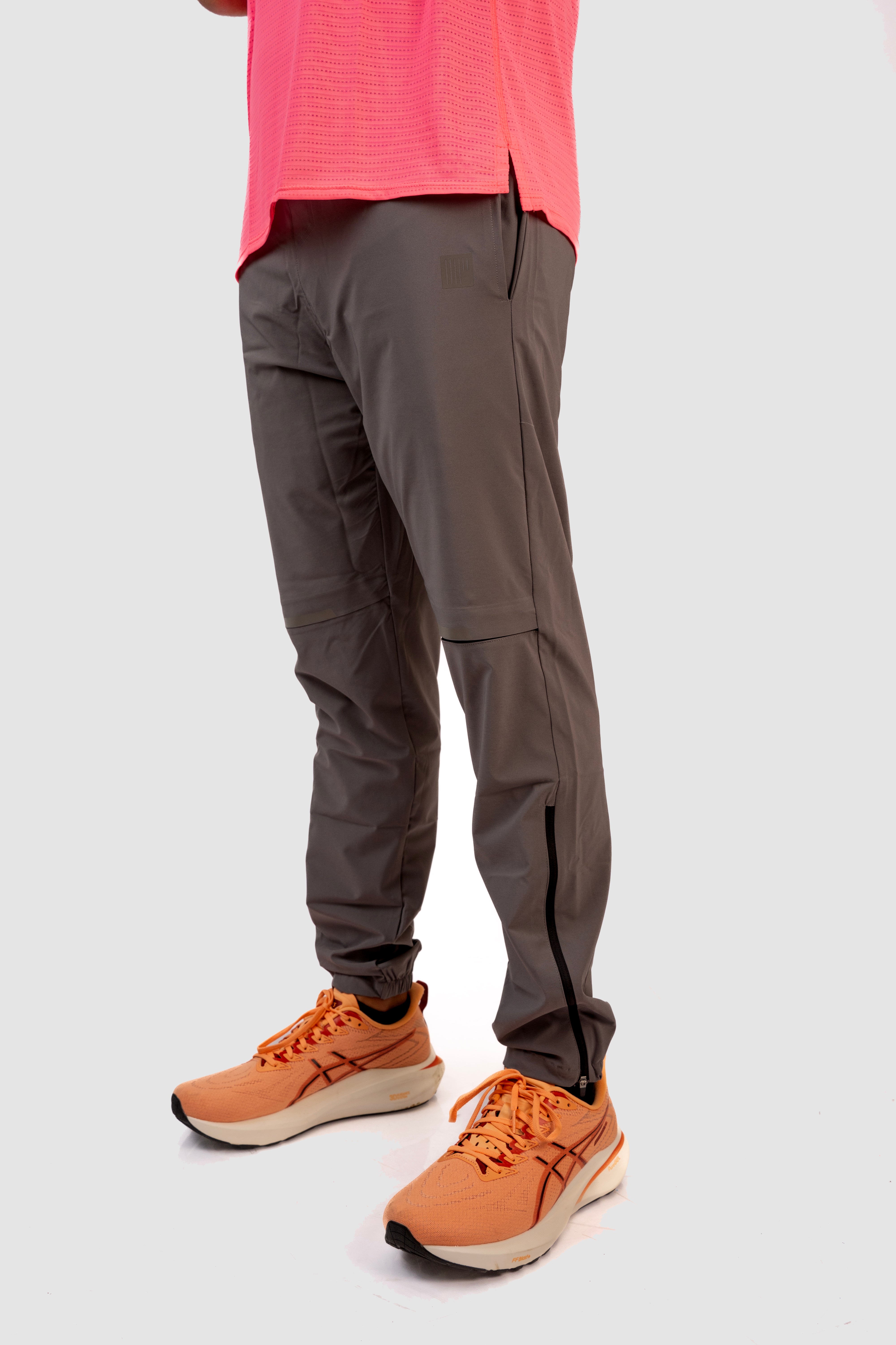 極美品 MARK & LONA Revelation Tech Pants 000000003771-14-l_720x.jpg?v=